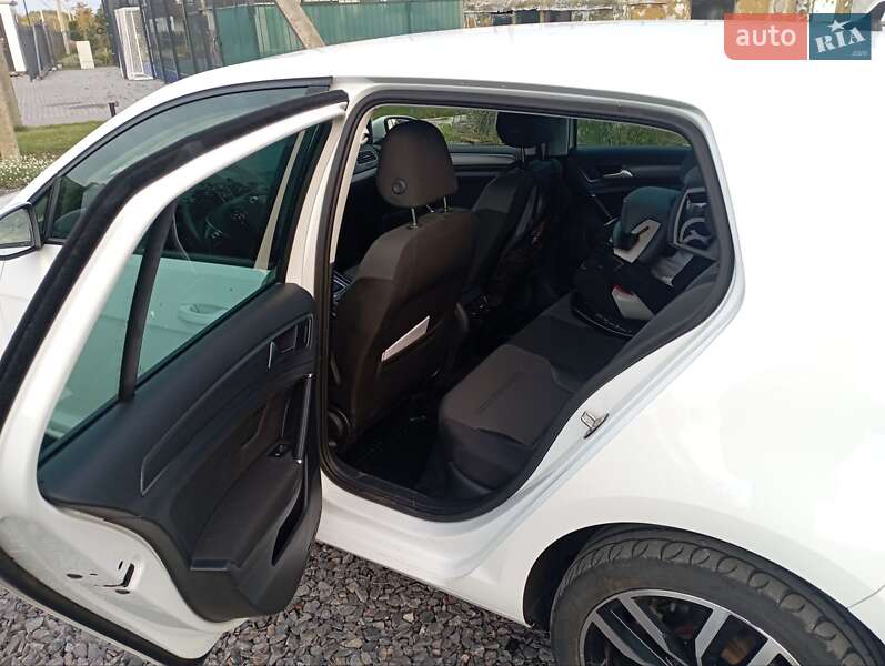 Хэтчбек Volkswagen e-Golf 2018 в Луцке