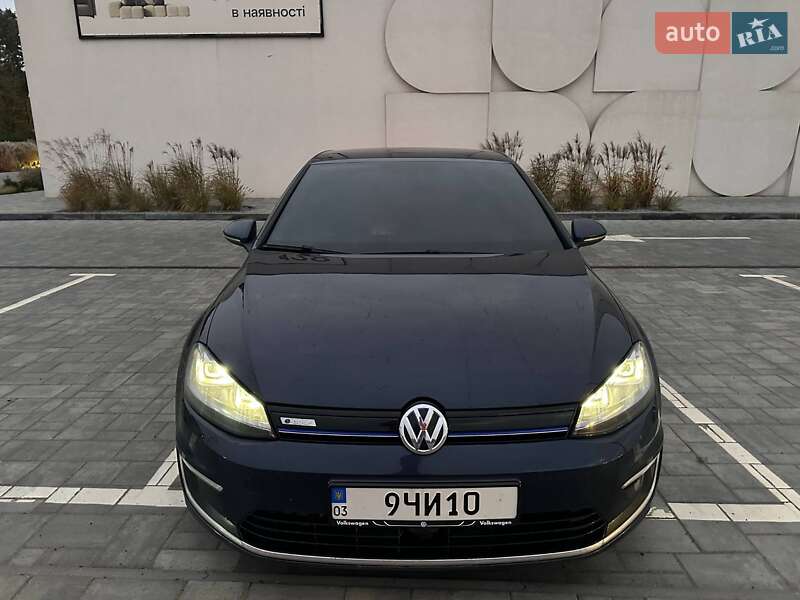 Хэтчбек Volkswagen e-Golf 2014 в Луцке