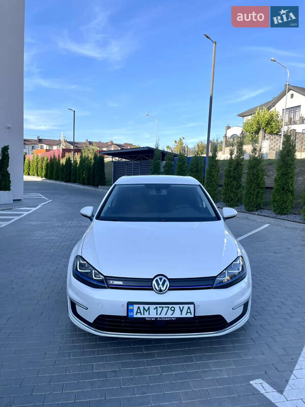 Хетчбек Volkswagen e-Golf 2015 в Харкові