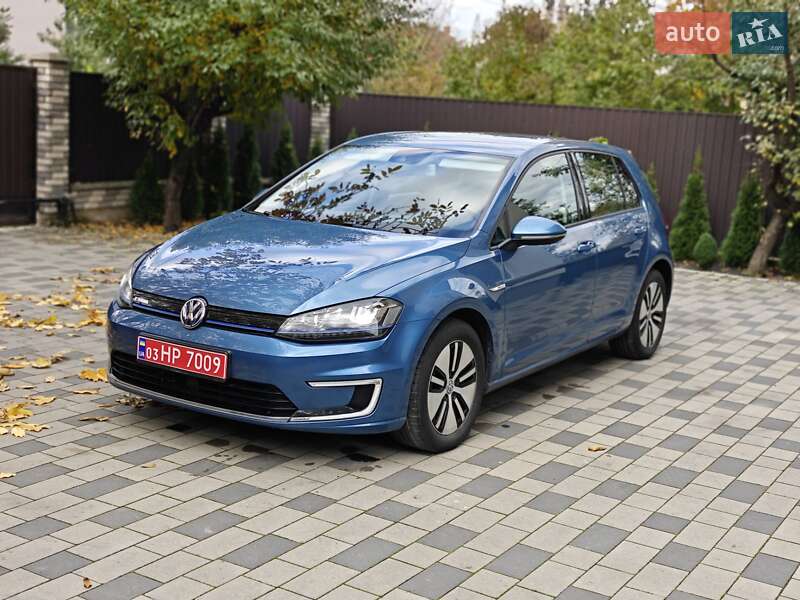 Хэтчбек Volkswagen e-Golf 2015 в Ивано-Франковске