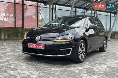 Хэтчбек Volkswagen e-Golf 2015 в Львове