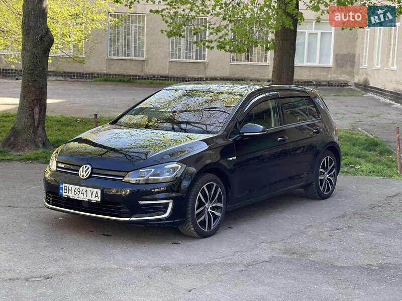 Хэтчбек Volkswagen e-Golf 2019 в Одессе
