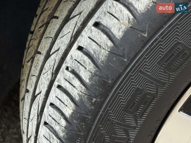 Хэтчбек Volkswagen e-Golf 2016 в Дрогобыче фото 9 Хэтчбек Volkswagen e-Golf 2016 в Дрогобыче