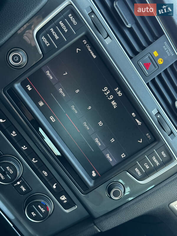 Хэтчбек Volkswagen e-Golf 2016 в Дрогобыче фото 47 Хэтчбек Volkswagen e-Golf 2016 в Дрогобыче