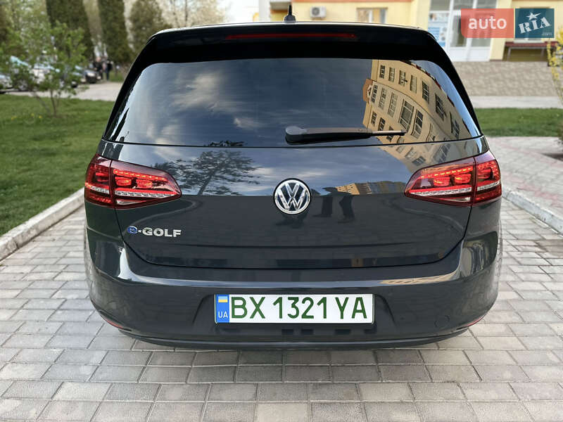 Хетчбек Volkswagen e-Golf 2015 в Кам'янець-Подільському