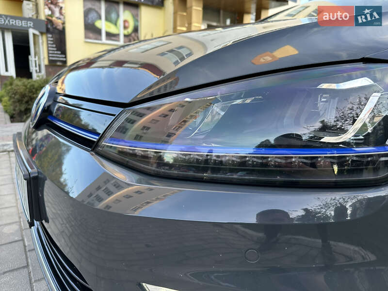 Хетчбек Volkswagen e-Golf 2015 в Кам'янець-Подільському