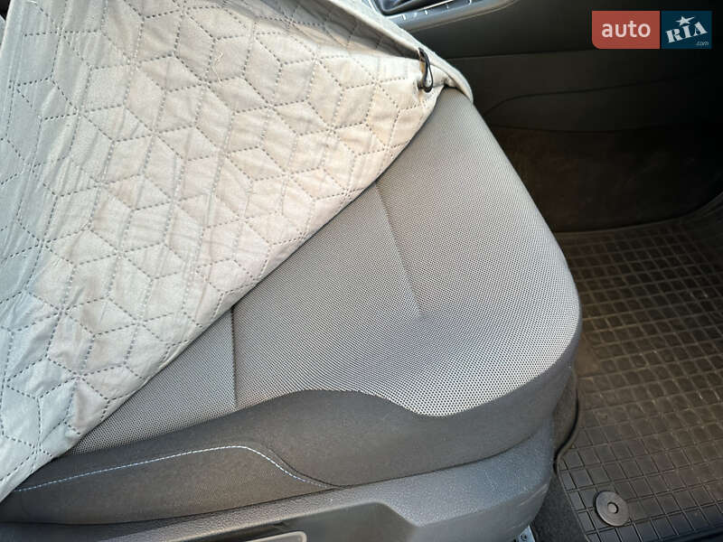 Хетчбек Volkswagen e-Golf 2015 в Кам'янець-Подільському