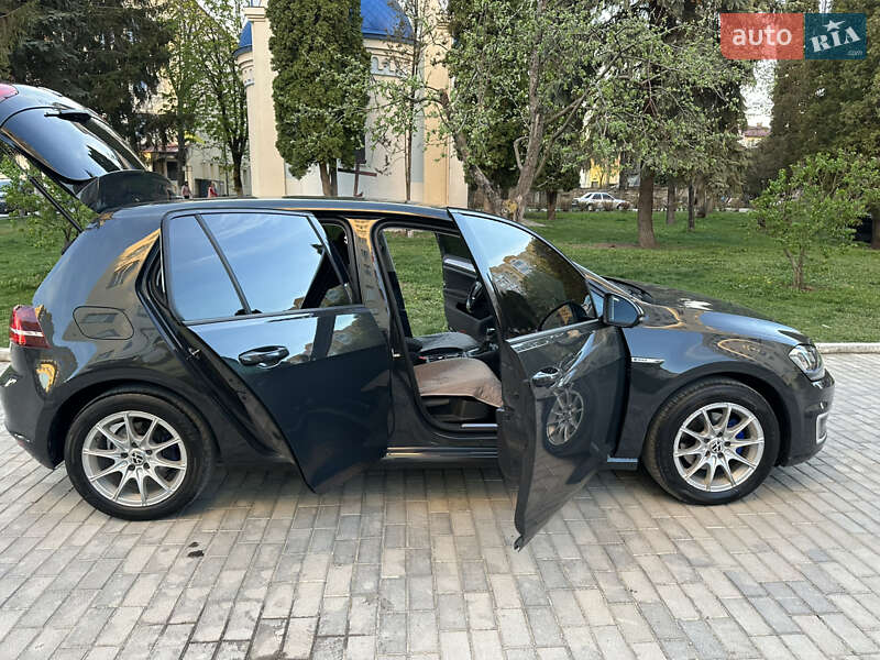 Хетчбек Volkswagen e-Golf 2015 в Кам'янець-Подільському