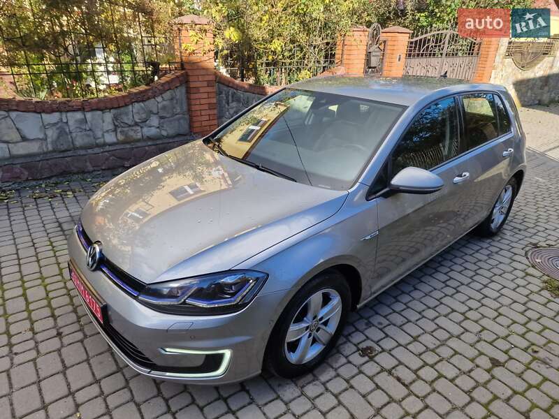 Хэтчбек Volkswagen e-Golf 2017 в Львове фото 6 Хэтчбек Volkswagen e-Golf 2017 в Львове
