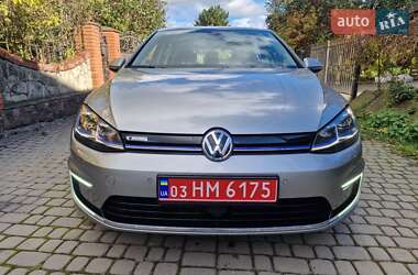 Хэтчбек Volkswagen e-Golf 2017 в 