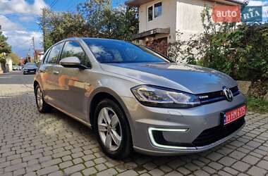 Хэтчбек Volkswagen e-Golf 2017 в 