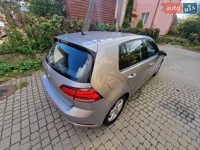 Хэтчбек Volkswagen e-Golf 2017 в Львове фото 19 Хэтчбек Volkswagen e-Golf 2017 в Львове