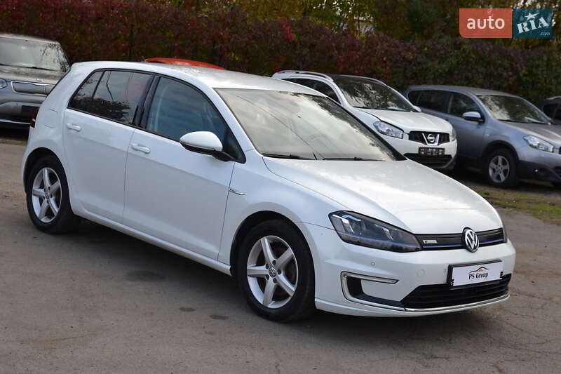 Хэтчбек Volkswagen e-Golf 2015 в Луцке фото 4 Хэтчбек Volkswagen e-Golf 2015 в Луцке