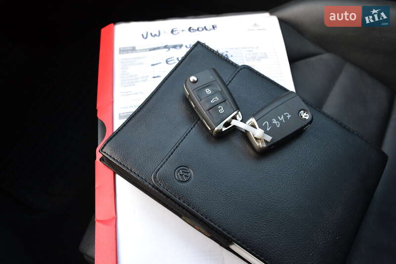 Хэтчбек Volkswagen e-Golf 2015 в Луцке фото 47 Хэтчбек Volkswagen e-Golf 2015 в Луцке