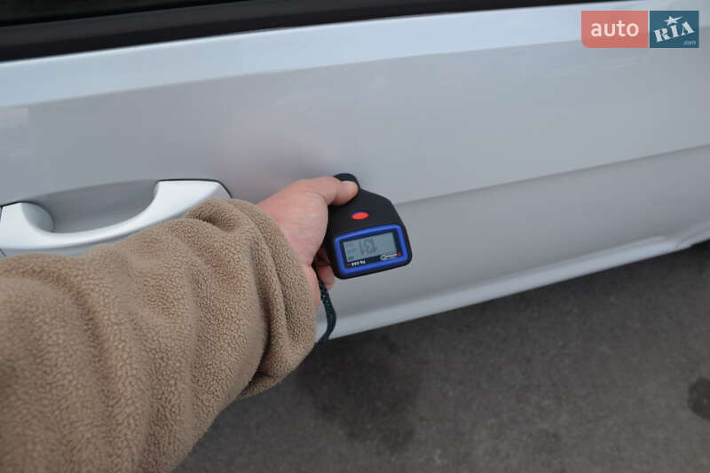 Хэтчбек Volkswagen e-Golf 2015 в Луцке фото 34 Хэтчбек Volkswagen e-Golf 2015 в Луцке