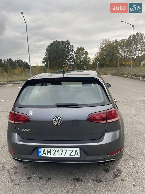 Хетчбек Volkswagen e-Golf 2019 в Житомирі