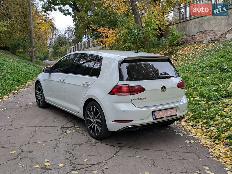 Хетчбек Volkswagen e-Golf 2018 в Рівному