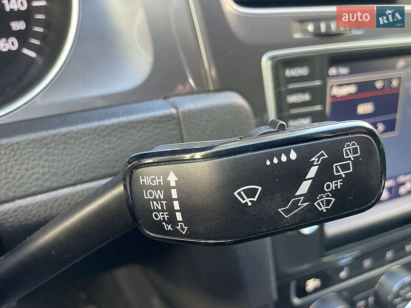 Хетчбек Volkswagen e-Golf 2015 в Львові