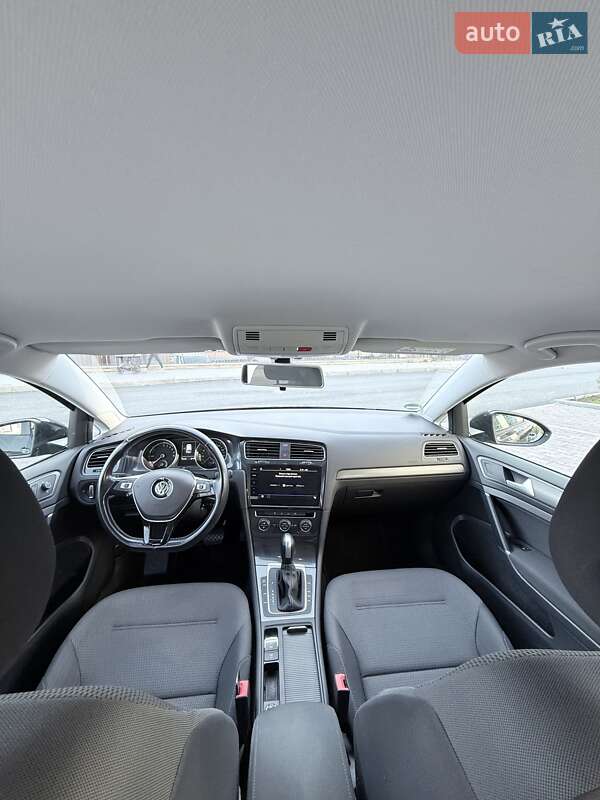 Хетчбек Volkswagen e-Golf 2020 в Тернополі