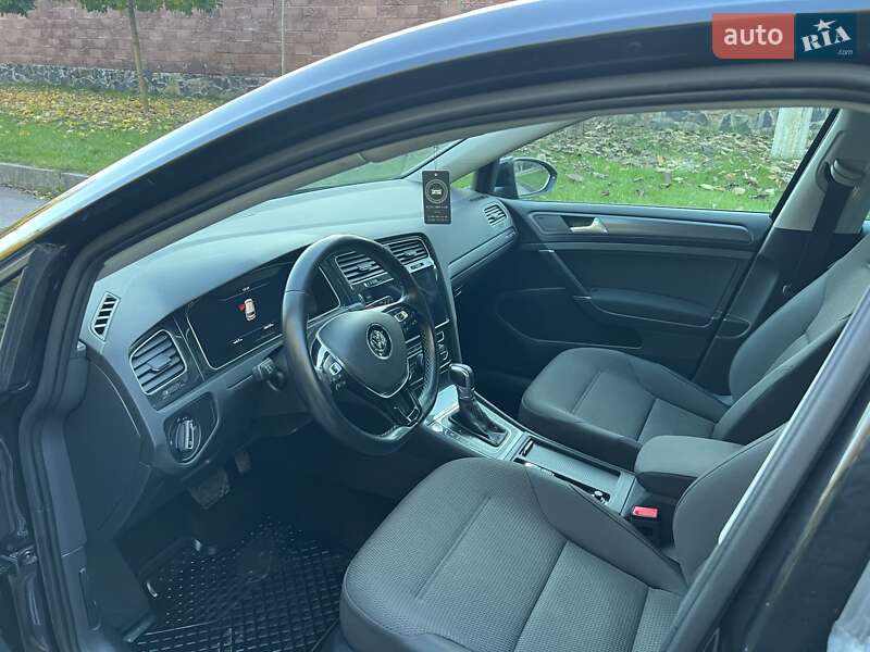 Хэтчбек Volkswagen e-Golf 2019 в Ровно