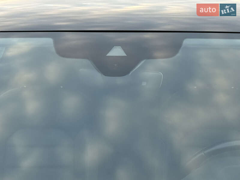 Хэтчбек Volkswagen e-Golf 2020 в Ровно