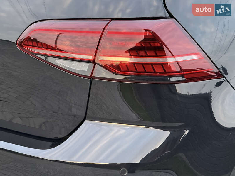 Хэтчбек Volkswagen e-Golf 2020 в Ровно