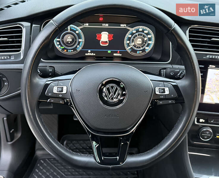 Хэтчбек Volkswagen e-Golf 2020 в Ровно