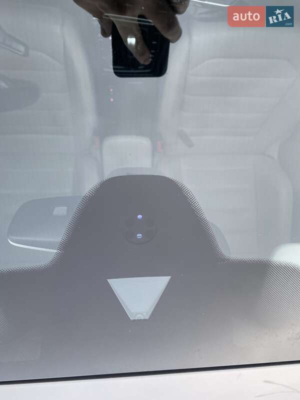 Хетчбек Volkswagen e-Golf 2019 в Хмельницькому фото 8 Хетчбек Volkswagen e-Golf 2019 в Хмельницькому