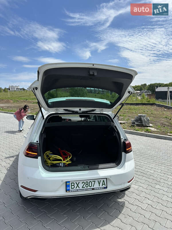 Хэтчбек Volkswagen e-Golf 2018 в Хмельницком