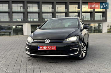 Хэтчбек Volkswagen e-Golf 2015 в 