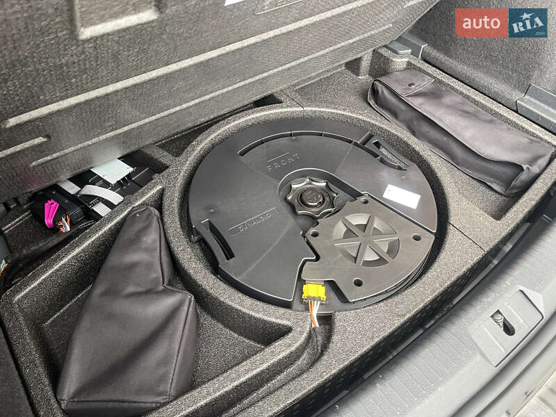 Хэтчбек Volkswagen e-Golf 2016 в Ровно