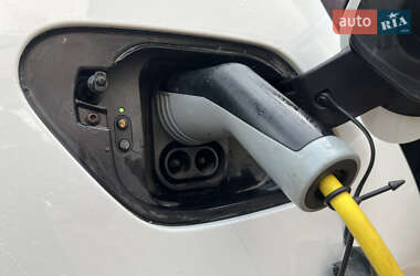 Хэтчбек Volkswagen e-Golf 2014 в 