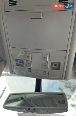 Хэтчбек Volkswagen e-Golf 2014 в 