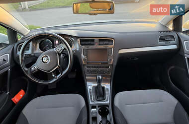 Хэтчбек Volkswagen e-Golf 2014 в 