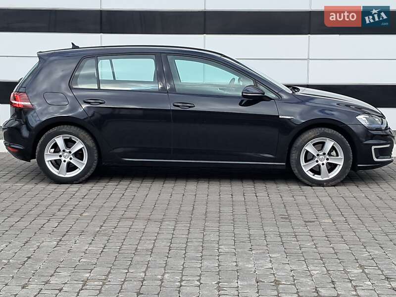 Хэтчбек Volkswagen e-Golf 2016 в Ровно