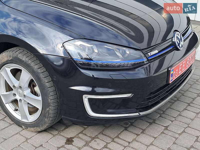 Хэтчбек Volkswagen e-Golf 2016 в Ровно