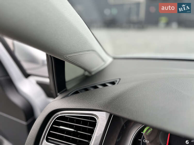 Хэтчбек Volkswagen e-Golf 2014 в Золочеве фото 86 Хэтчбек Volkswagen e-Golf 2014 в Золочеве
