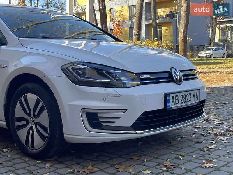 Хэтчбек Volkswagen e-Golf 2019 в Львове
