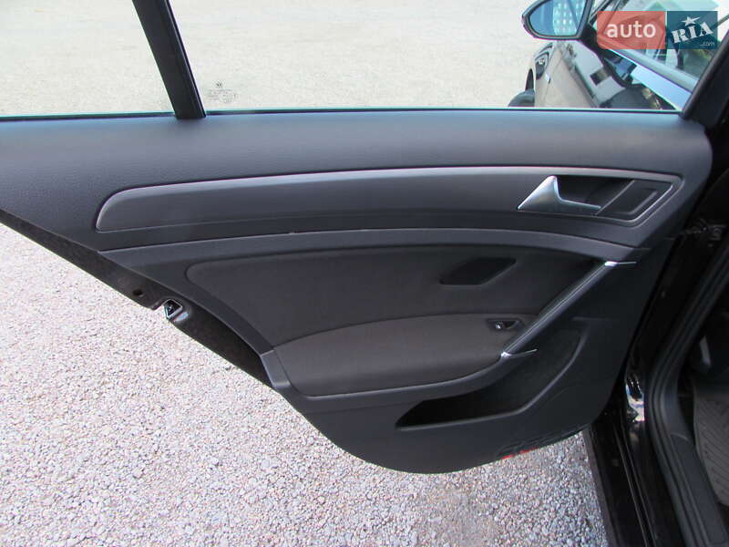 Хэтчбек Volkswagen e-Golf 2018 в Кропивницком