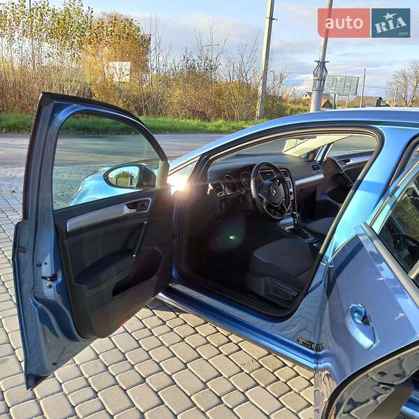 Хетчбек Volkswagen e-Golf 2015 в Старокостянтинові фото 69 Хетчбек Volkswagen e-Golf 2015 в Старокостянтинові