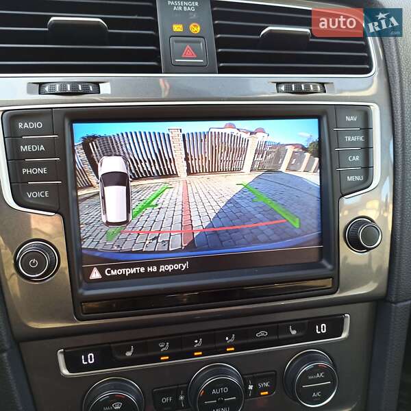 Хетчбек Volkswagen e-Golf 2015 в Старокостянтинові фото 121 Хетчбек Volkswagen e-Golf 2015 в Старокостянтинові