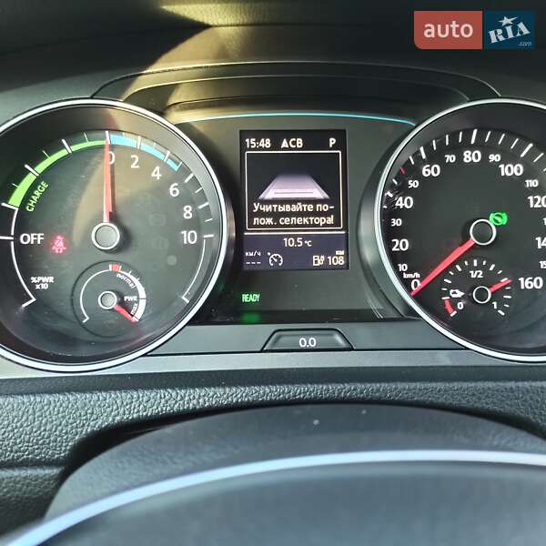 Хетчбек Volkswagen e-Golf 2015 в Старокостянтинові фото 139 Хетчбек Volkswagen e-Golf 2015 в Старокостянтинові