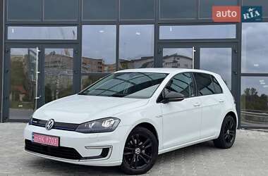 Хэтчбек Volkswagen e-Golf 2017 в 