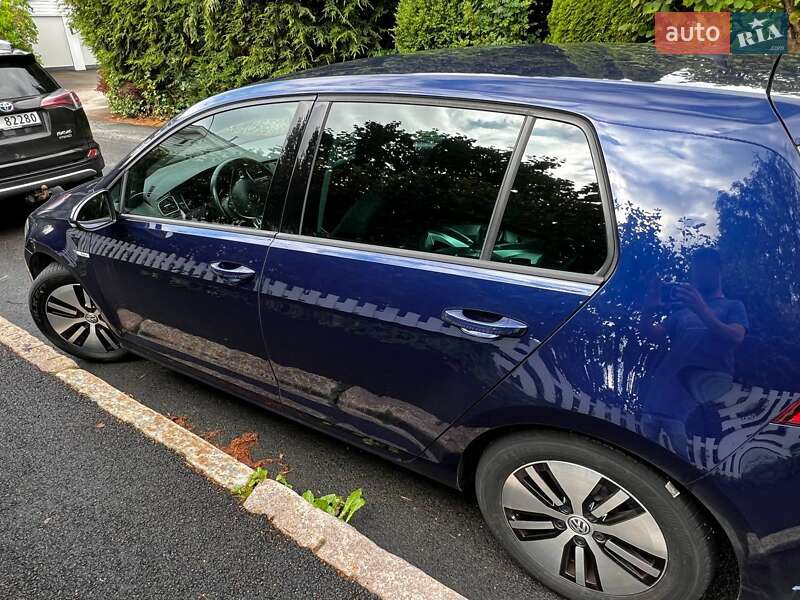 Хетчбек Volkswagen e-Golf 2018 в Києві