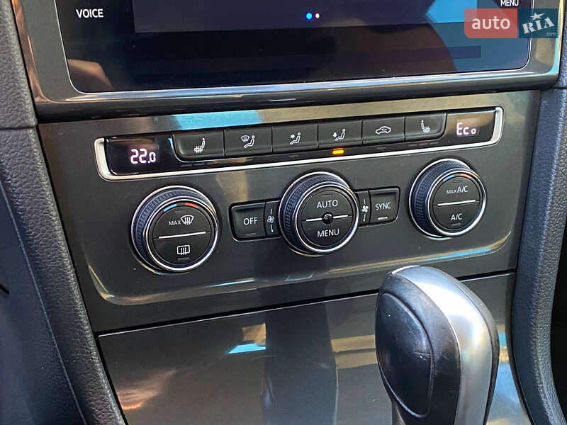 Хетчбек Volkswagen e-Golf 2020 в Самборі