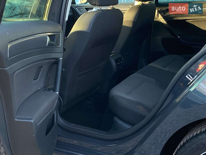 Хетчбек Volkswagen e-Golf 2020 в Самборі