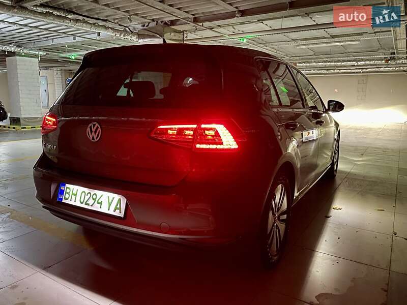 Хетчбек Volkswagen e-Golf 2016 в Одесі