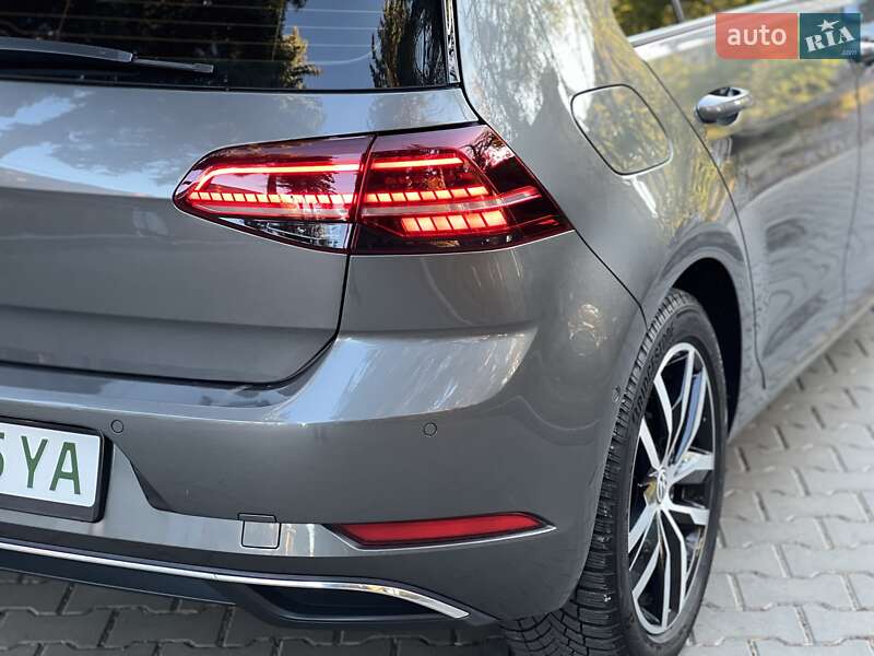 Хэтчбек Volkswagen e-Golf 2019 в Львове