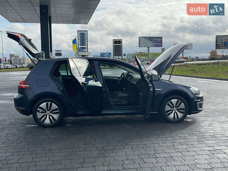 Хэтчбек Volkswagen e-Golf 2015 в Львове