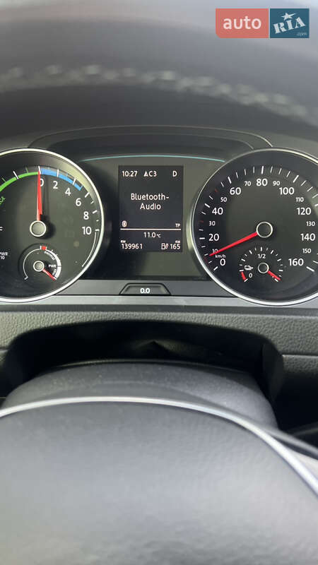 Хэтчбек Volkswagen e-Golf 2015 в Львове